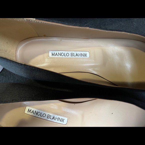 Authentic Manolo Blahnik Flat Size 39 (SOLD) - Picture 7 of 10